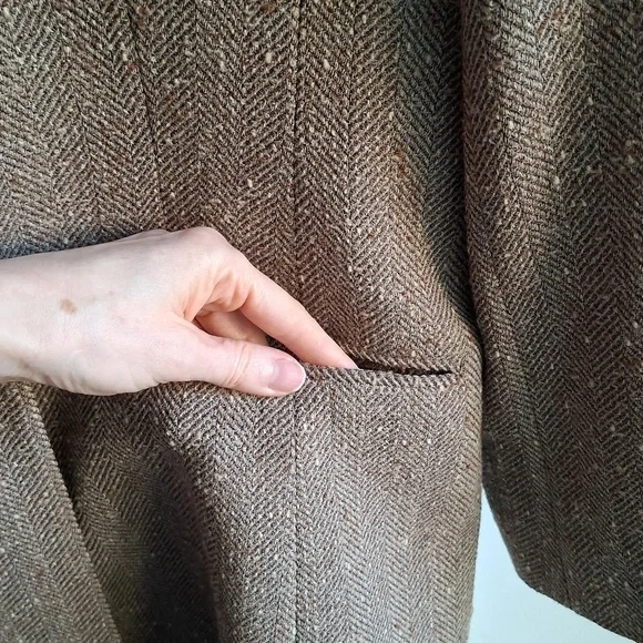 Emanuel Ungaro Vintage Tan Tweed/Wool Single-breasted Overcoat (Size 8; EU 42) - Picture 6 of 12